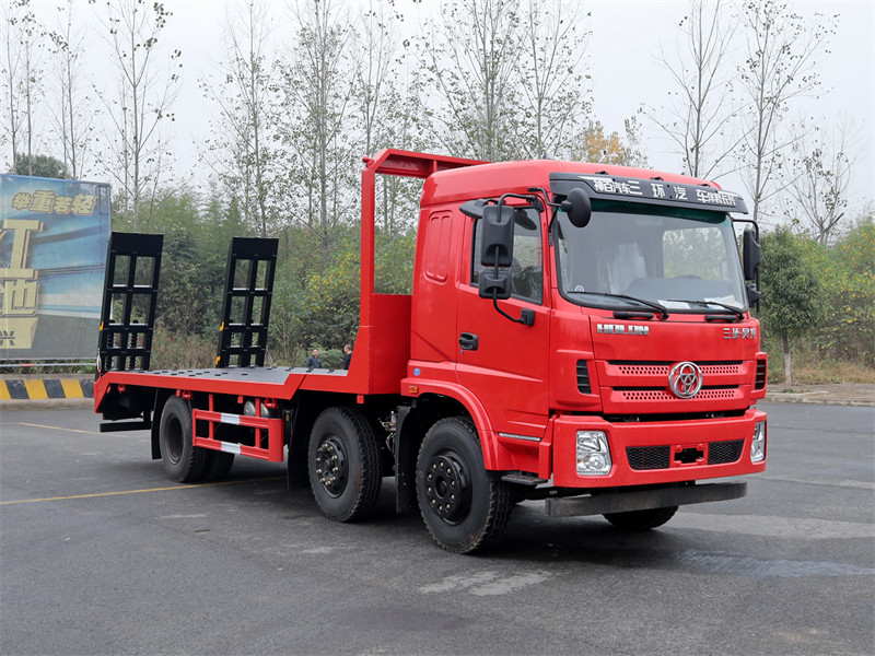 三环昊龙小三轴平板运输车