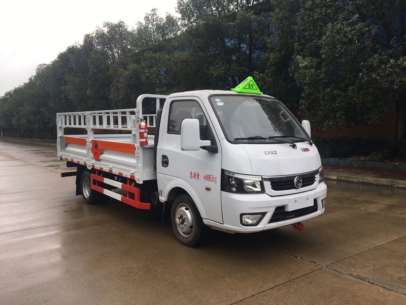 国六东风途逸（柴油）气瓶运输车