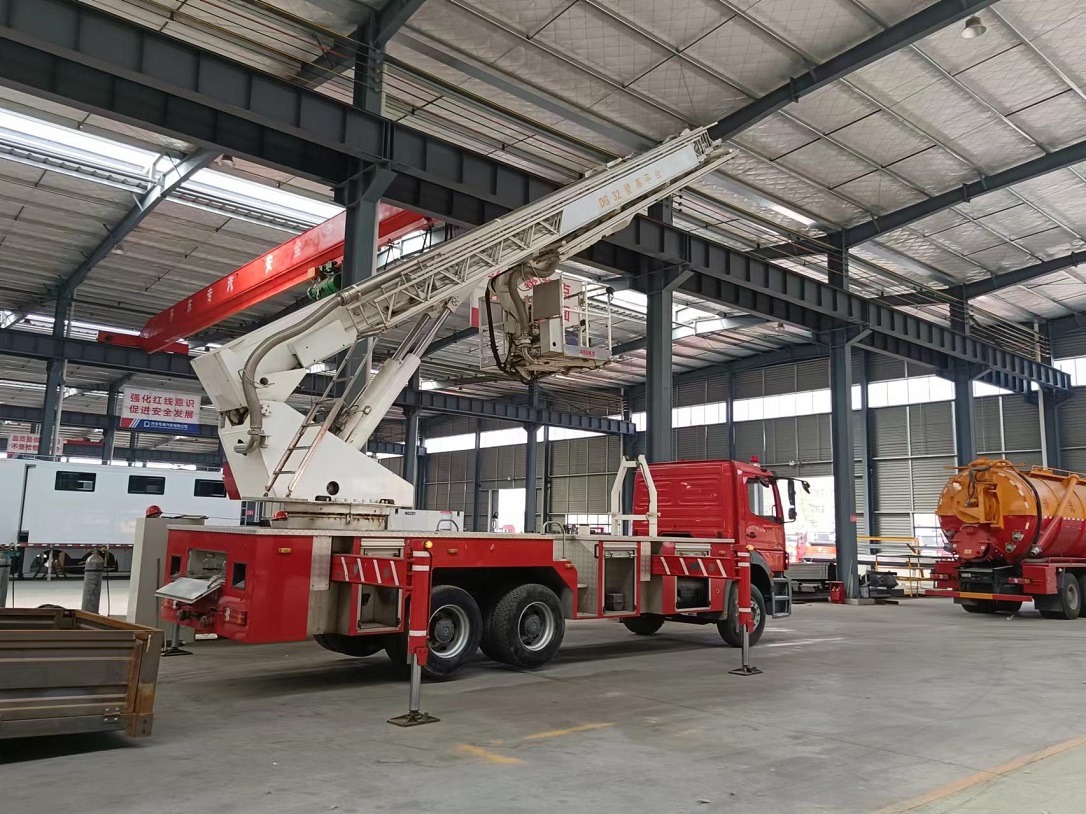 马基路斯云梯消防车工作斗电控系统维修保养注意事项