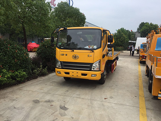 解放一拖二清障车