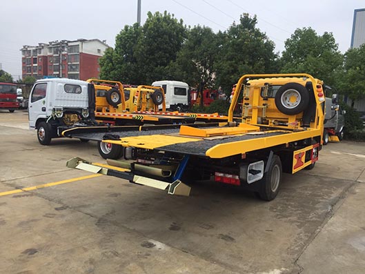 解放一拖二清障车