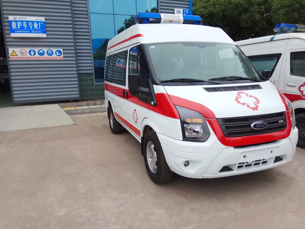福特新世代V348短轴柴油运输型救护车