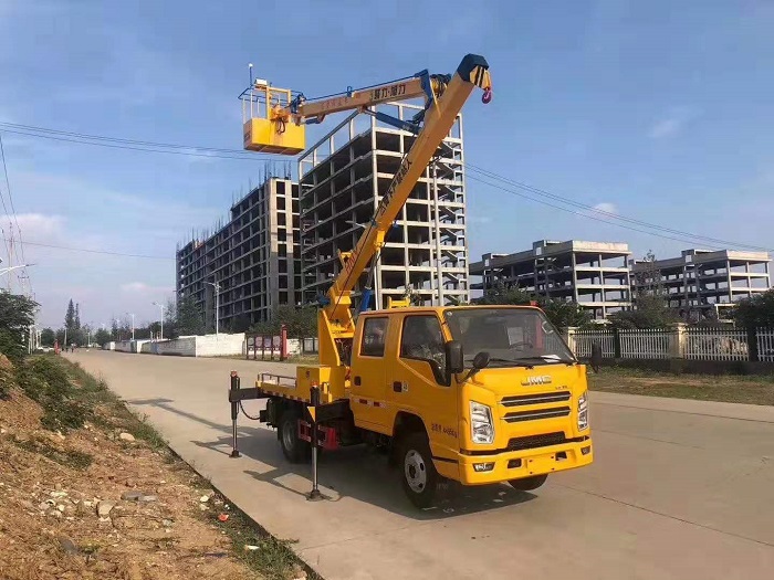 江铃双排12米蓝牌国六高空作业车