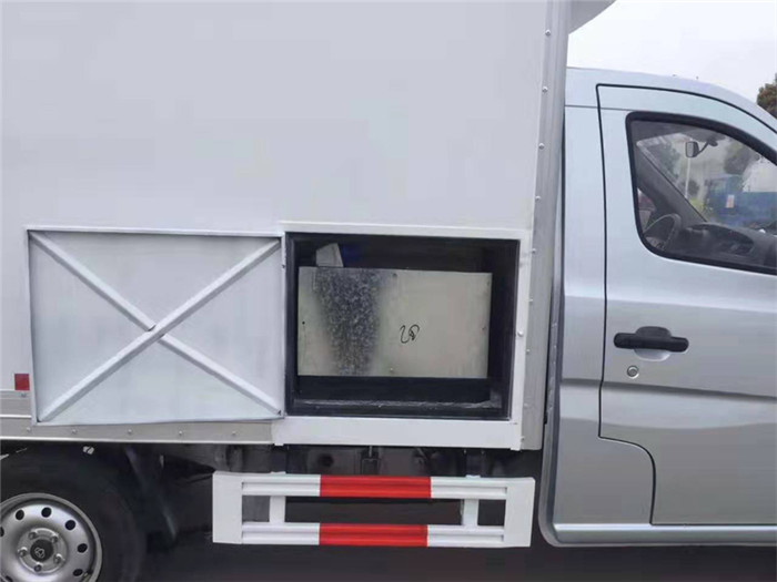 长安星卡冷藏车(厢长2.7米)图片六