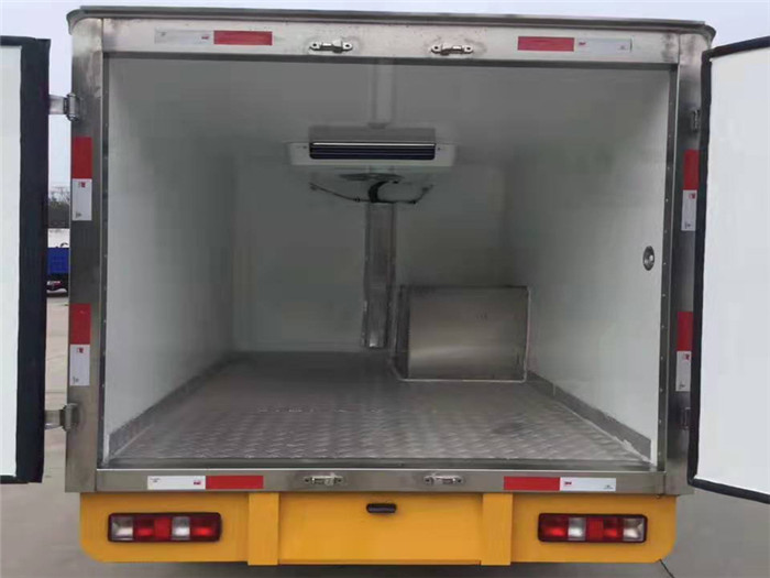 长安星卡冷藏车(厢长2.7米)图片八