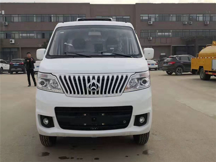 长安睿行M80面包冷藏车(容积3.5立方)图片二