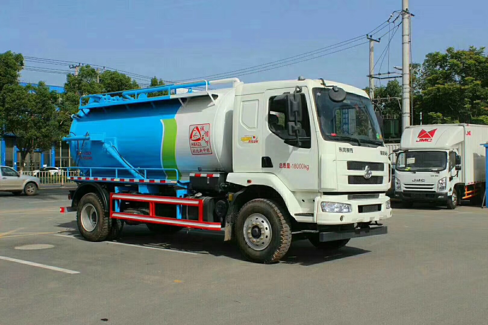 东风柳汽14方吸污车