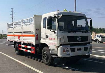 东风专用底盘6.2米气瓶运输车