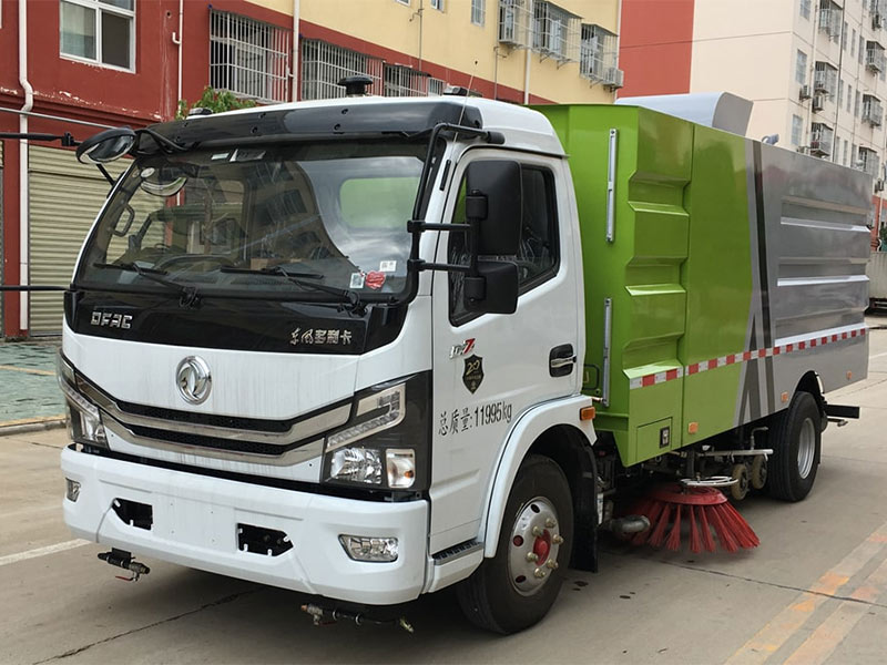 国六东风多利卡洗扫车| 扫路洗扫车