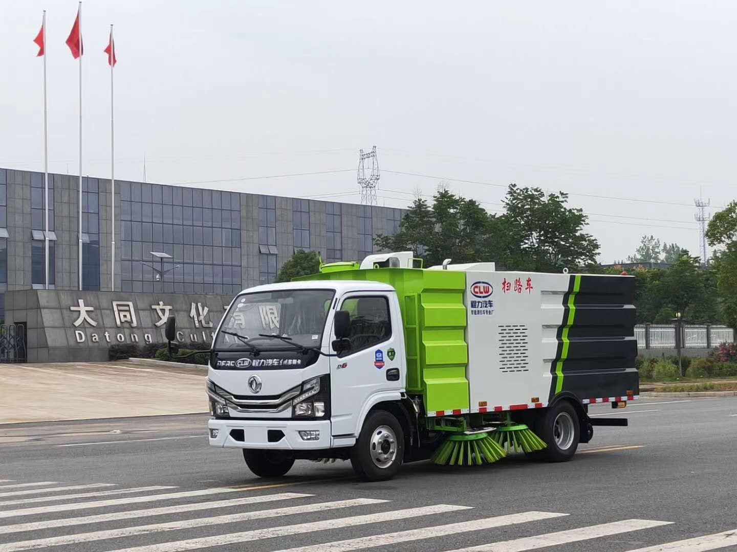 国六东风多利卡D6扫路车| 扫路洗扫车