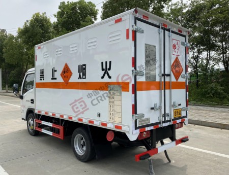 国六蓝牌跃进厢长3.1米/3.4米柴油版1类爆破器材运输车