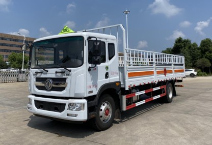 国六厢长6.2米/6.8米/7.6米东风多利卡D9气瓶运输车