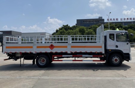 国六厢长6.2米/6.8米/7.6米东风多利卡D9气瓶运输车