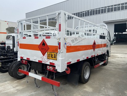 国六跃进蓝牌柴油版3.36米气瓶运输车 国六跃进蓝牌柴油版3.36米气瓶运输车