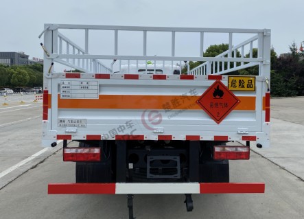 国六解放黄牌5.15米气瓶运输车