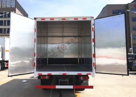 国六福田欧马可5.15米二类易燃气体厢式运输车