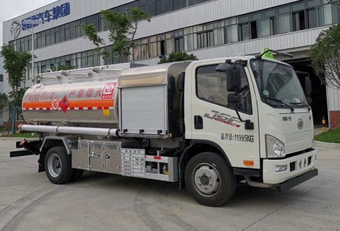 一汽青岛解放J6F-6吨飞机加油车_醒狮牌SLS5120GJYC6A型飞机加油车