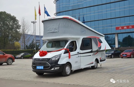 齐星福特新全顺小C升顶房车_浩运FT2221-1（5座）齐星房车_齐星升顶房车2021款