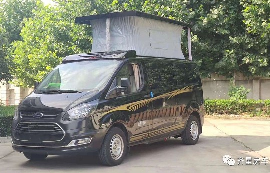 齐星福特新全顺低顶升顶房车_勇创FT2121-1齐星房车_齐星升顶房车2021款