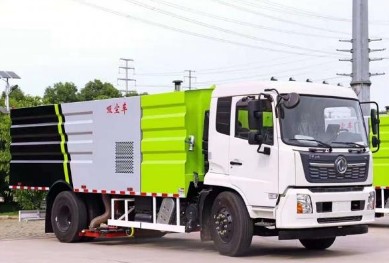 国六东风天锦中置吸尘车_威牌CLW5180TXC6SL吸尘车