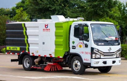 国六东风多利卡|福瑞卡中置吸尘车_威牌CLW5070TXC6吸尘车