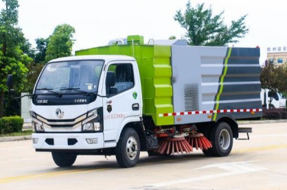 国六东风小多利卡扫路车_威牌CLW5070TSLE6扫路车